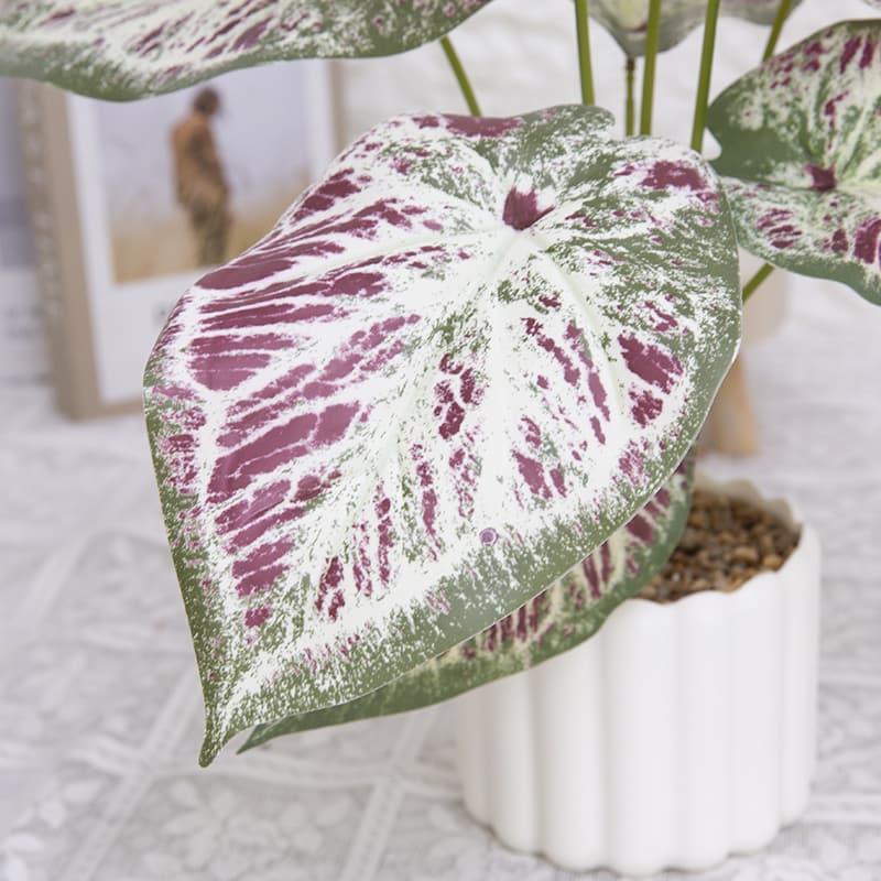 Taro con 9 Hojas en PP PT 40cm