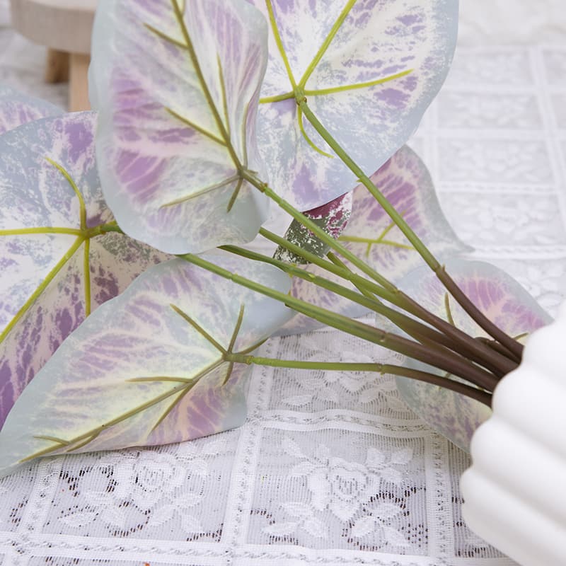 Taro con 9 Hojas en PP PT 40cm